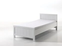 Bed Erik 90x200 Cm - Wit -Kinderkamer Meubelen 58f5db7593721 vierbe9014 image 3 1492507509 ERBE9014 02 INF 8a12
