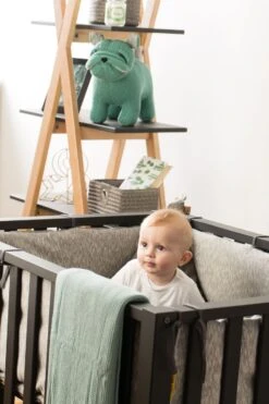 Rek Tipi Scandinavisch - Zwart -Kinderkamer Meubelen 5d0b478d2c1d9 peet7560b image 2 1561020301 11A2574 bewerkt c1ac