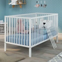 Babybed Universal | Drie Uitneembare Spijlen | 144 X 78 X 84 Cm | Wit