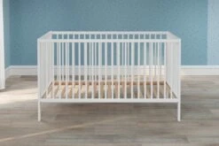 Babybed Universal | Drie Uitneembare Spijlen | 144 X 78 X 84 Cm | Wit -Kinderkamer Meubelen Universal Babybett BZ 1101 620 01 frontal 20220530 8afa